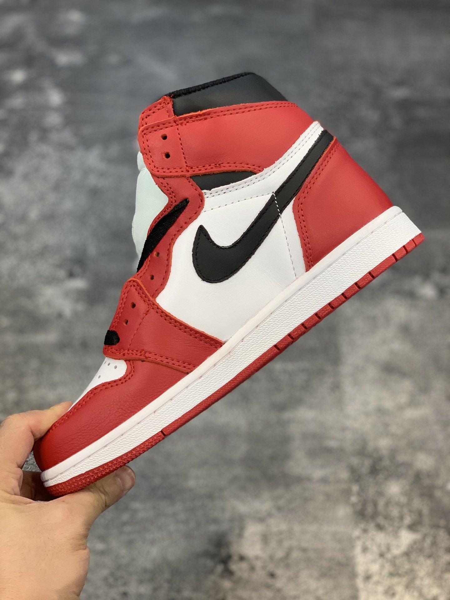 High Quality AIR JORDAN I CHICAGO  BEST VERSION with retail leather