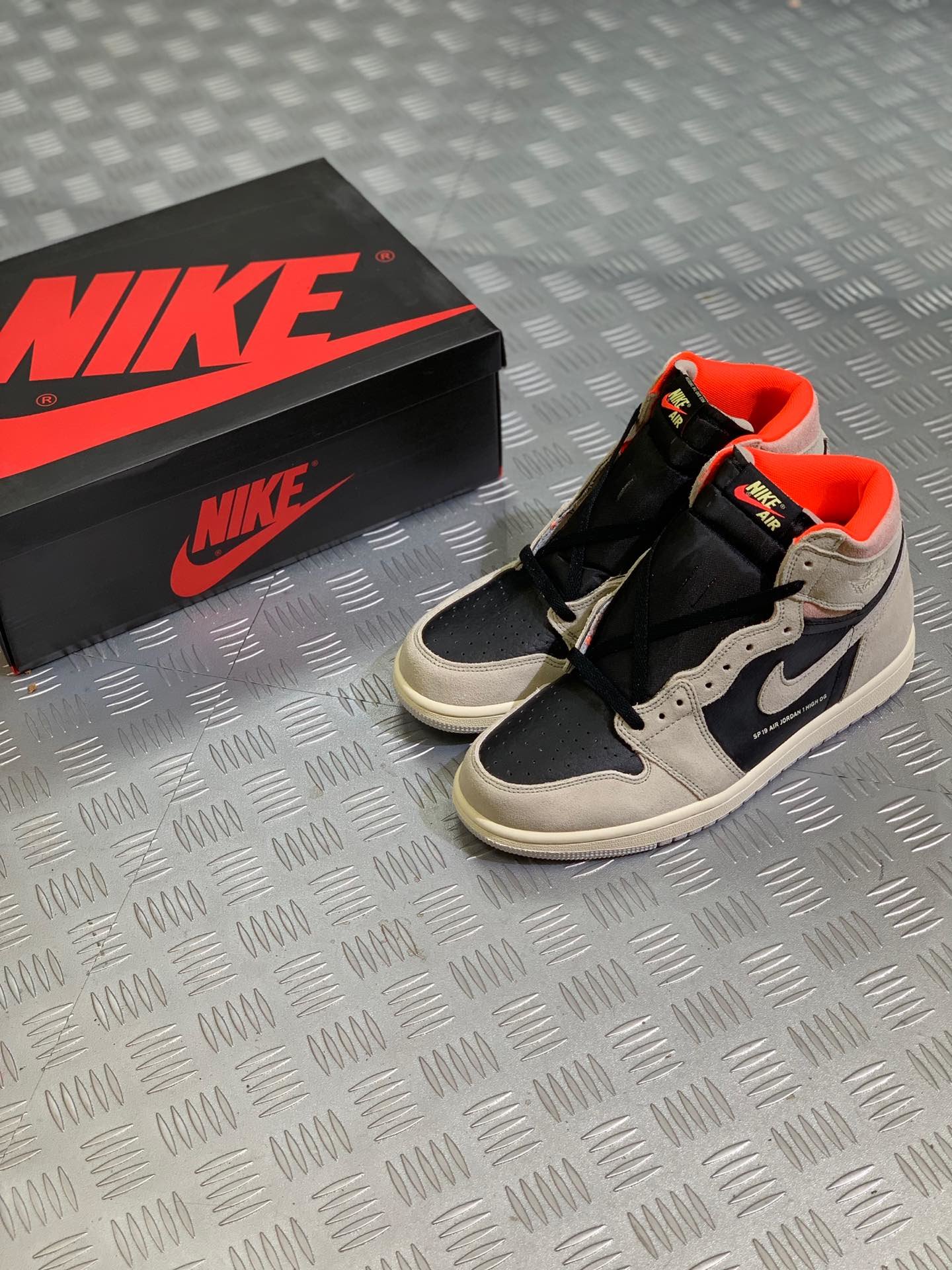 High Quality Air Jordan 1 Retro High OG ready to ship