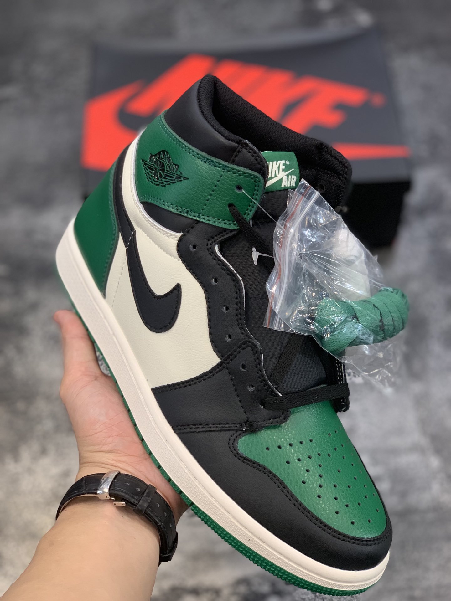 High Quality AIR JORDAN 1 HIGH OG “PINE GREEN”RETAIL VERSION READY TO SHIP