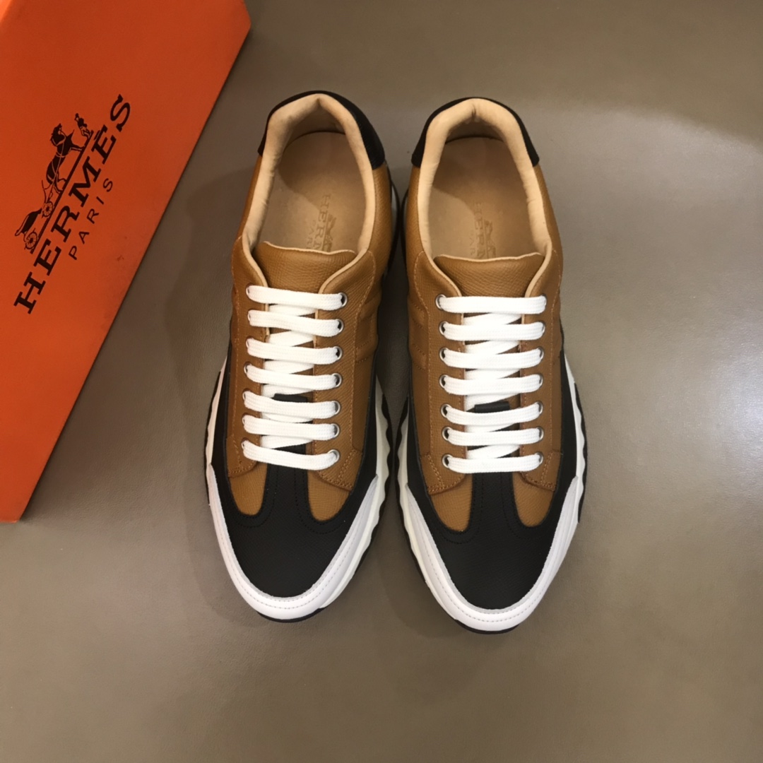 Hermes Sneaker TRAIL in Brown