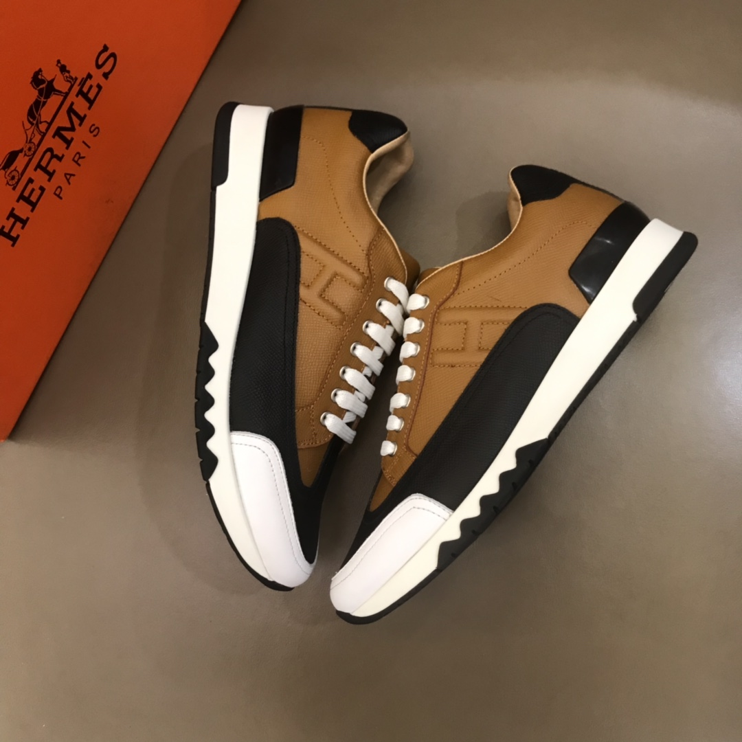 Hermes Sneaker TRAIL in Brown