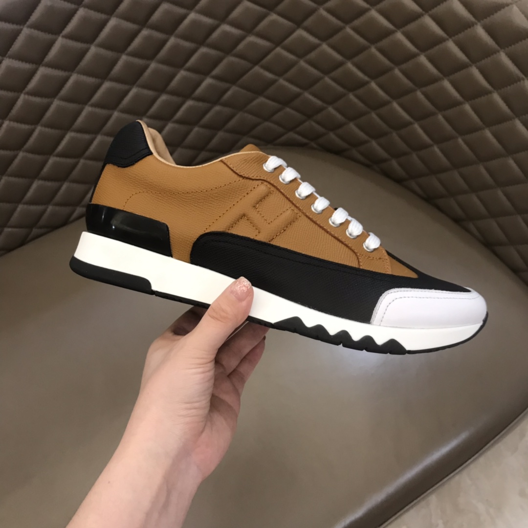 Hermes Sneaker TRAIL in Brown