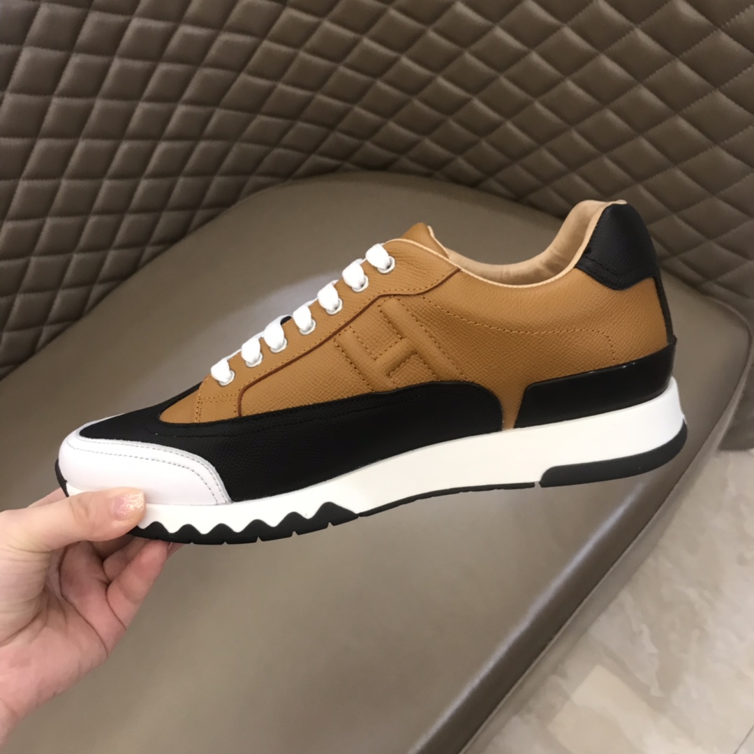 Hermes Sneaker TRAIL in Brown