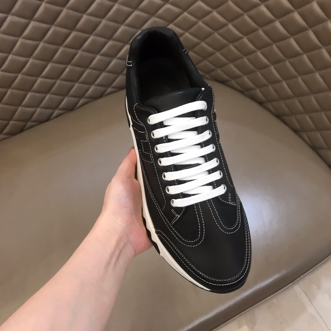 Hermes Sneaker TRAIL in Black