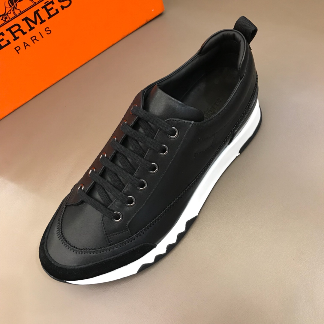 Hermes Sneaker TRAIL in Black