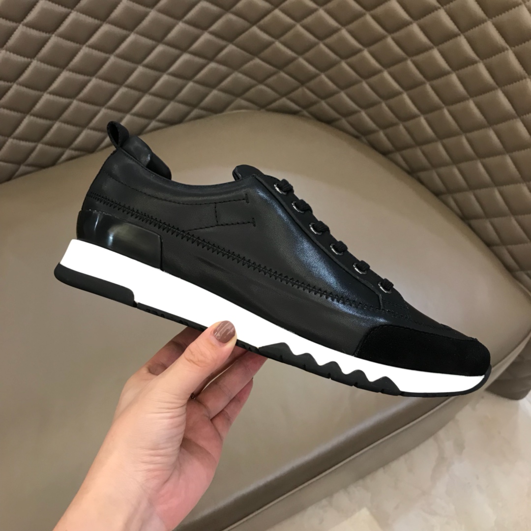 Hermes Sneaker TRAIL in Black