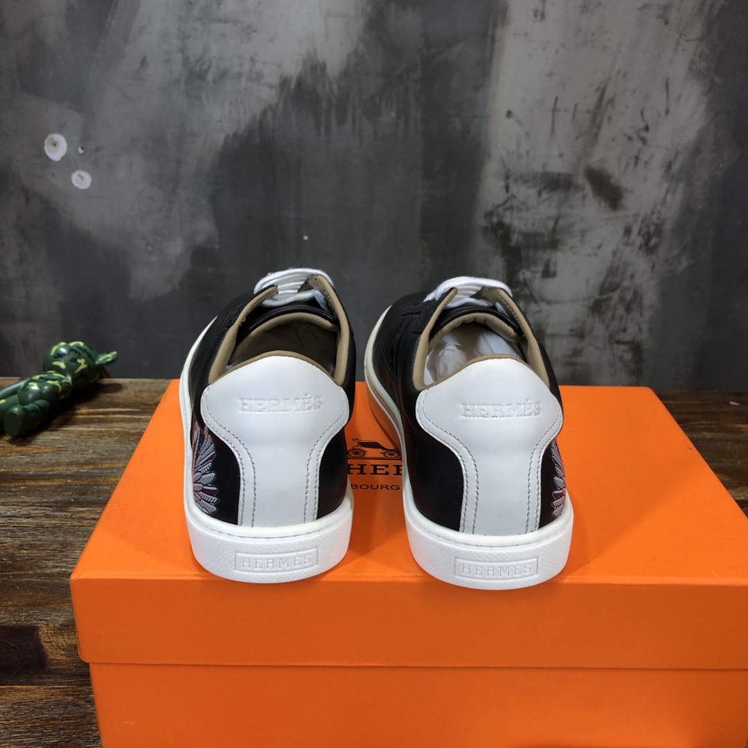 Hermes Sneaker Quicker in black with White