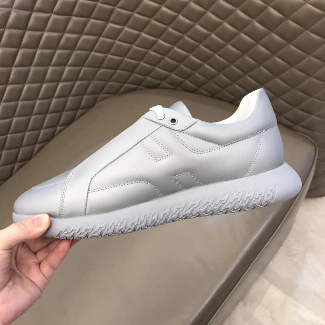 Hermes Sneaker in Gray