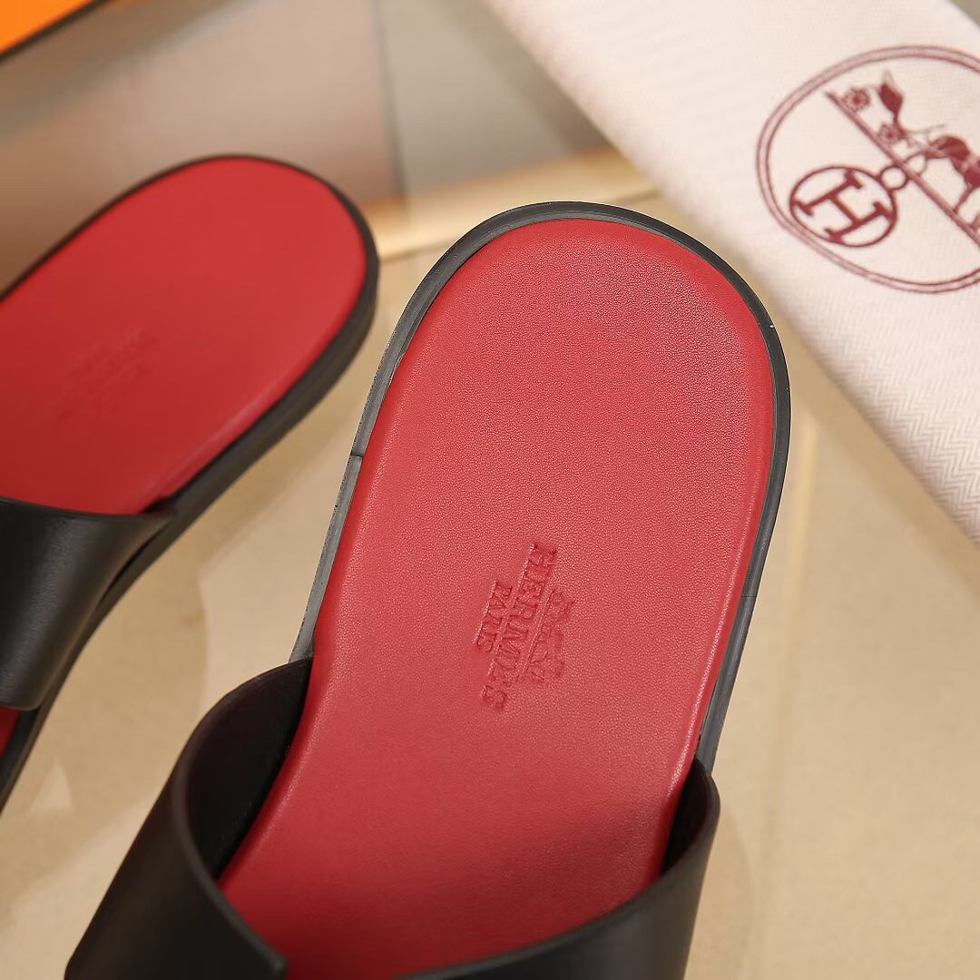 Hermes Slipper Lzmir in Red