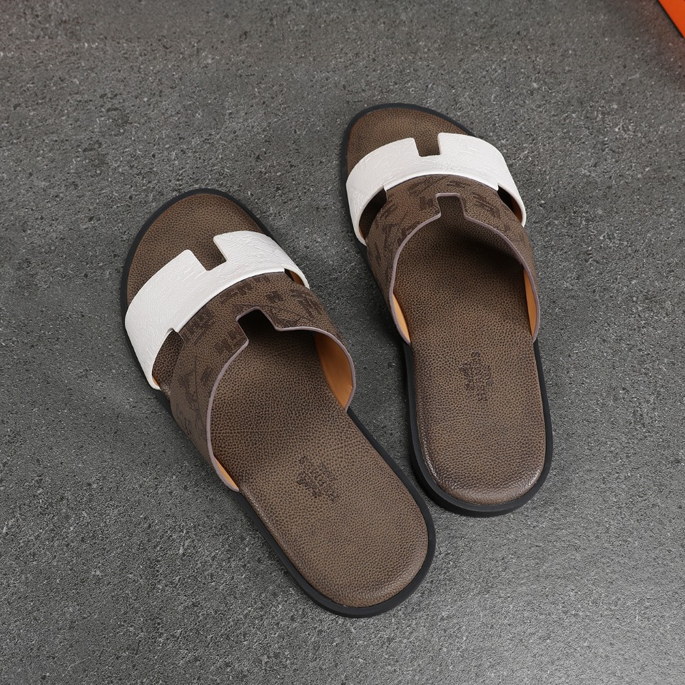 Hermes Slipper Lzmir in Brown