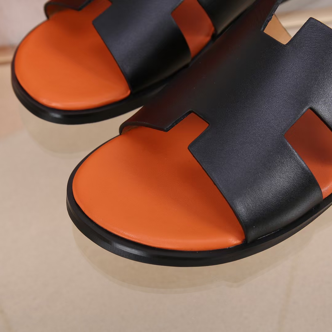 Hermes Slipper Lzmir in Brown