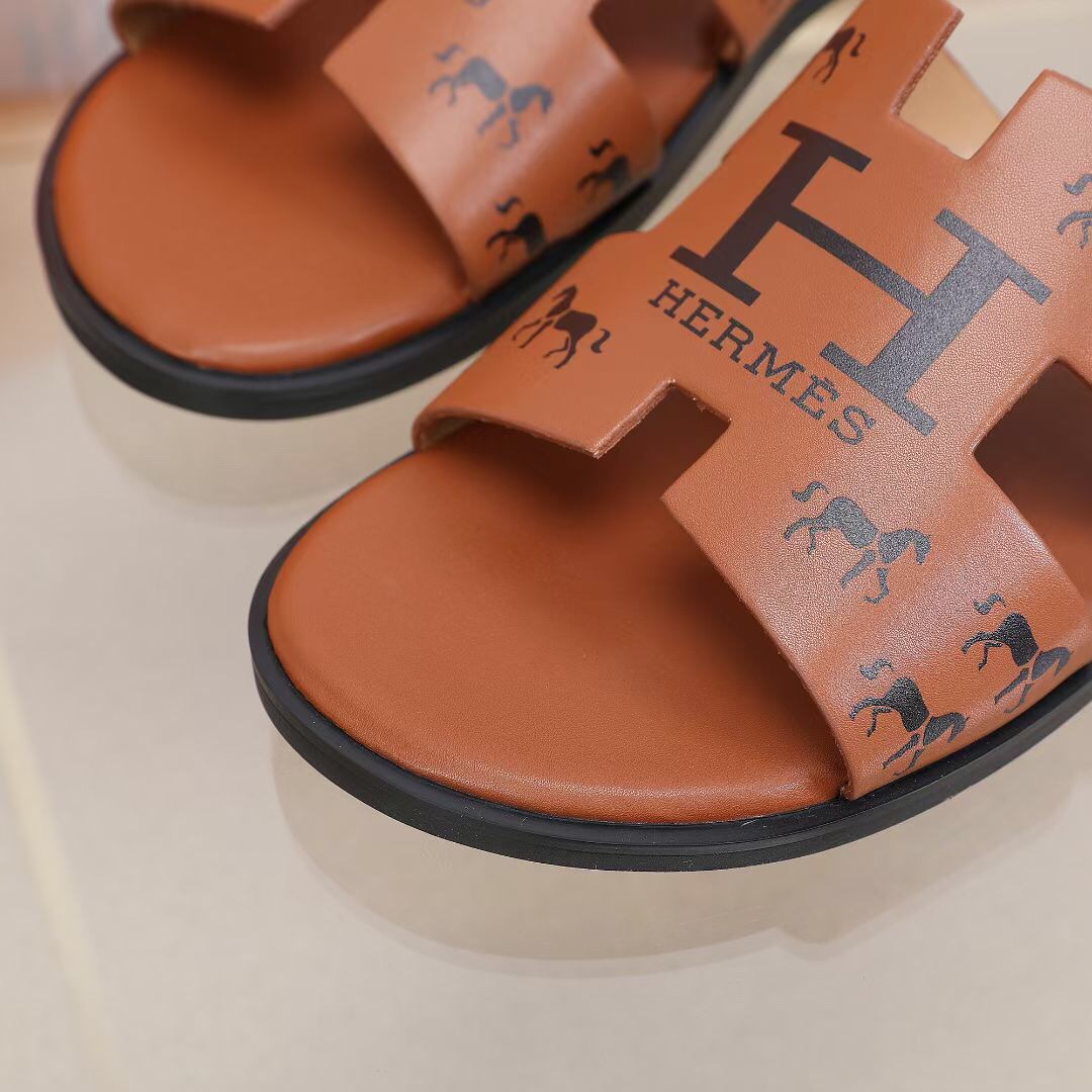 Hermes Slipper Lzmir in Brown