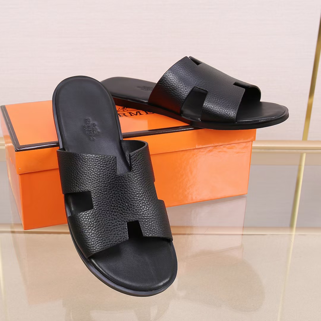 Hermes Slipper Lzmir in Black