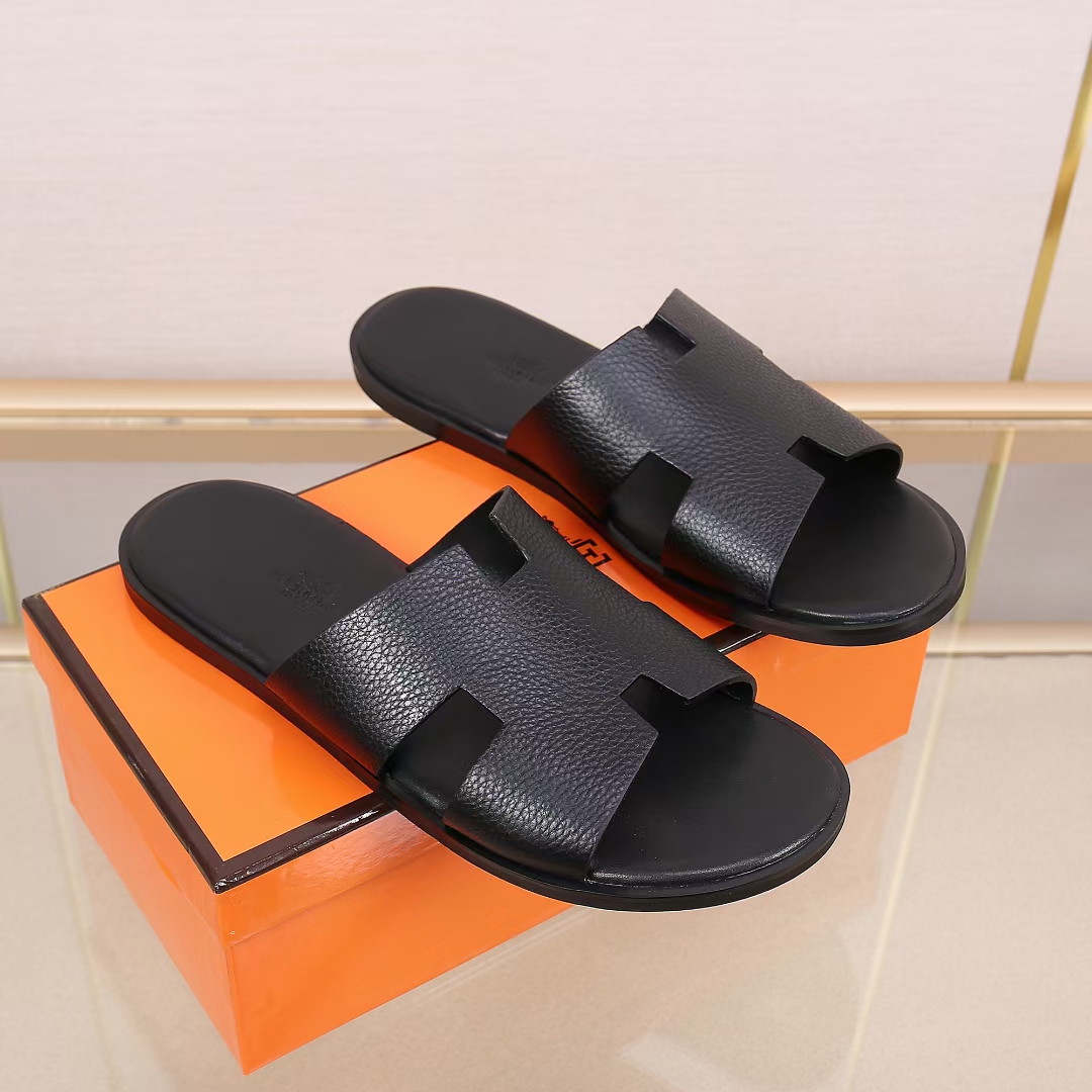 Hermes Slipper Lzmir in Black