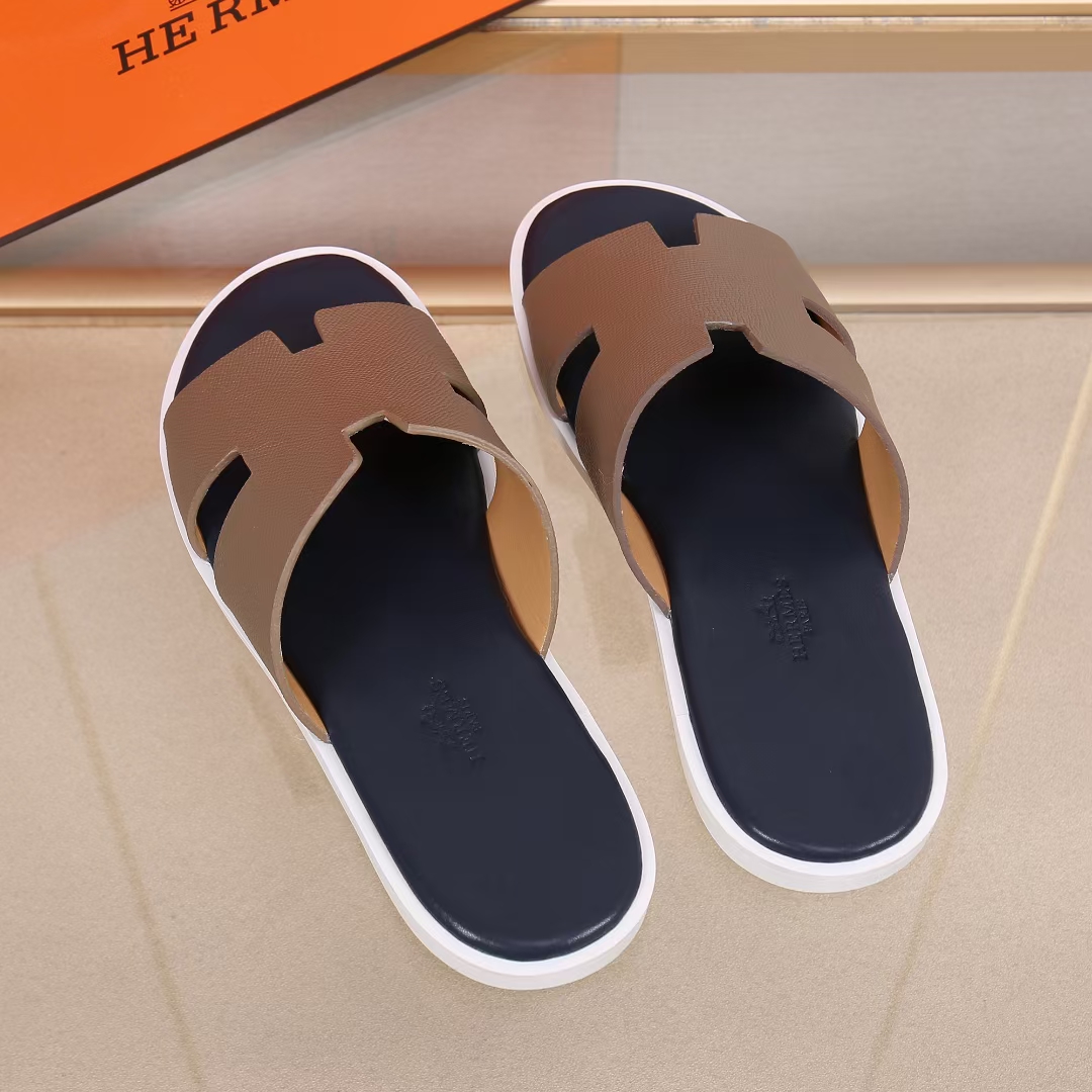 Hermes Slipper Lzmir in Black