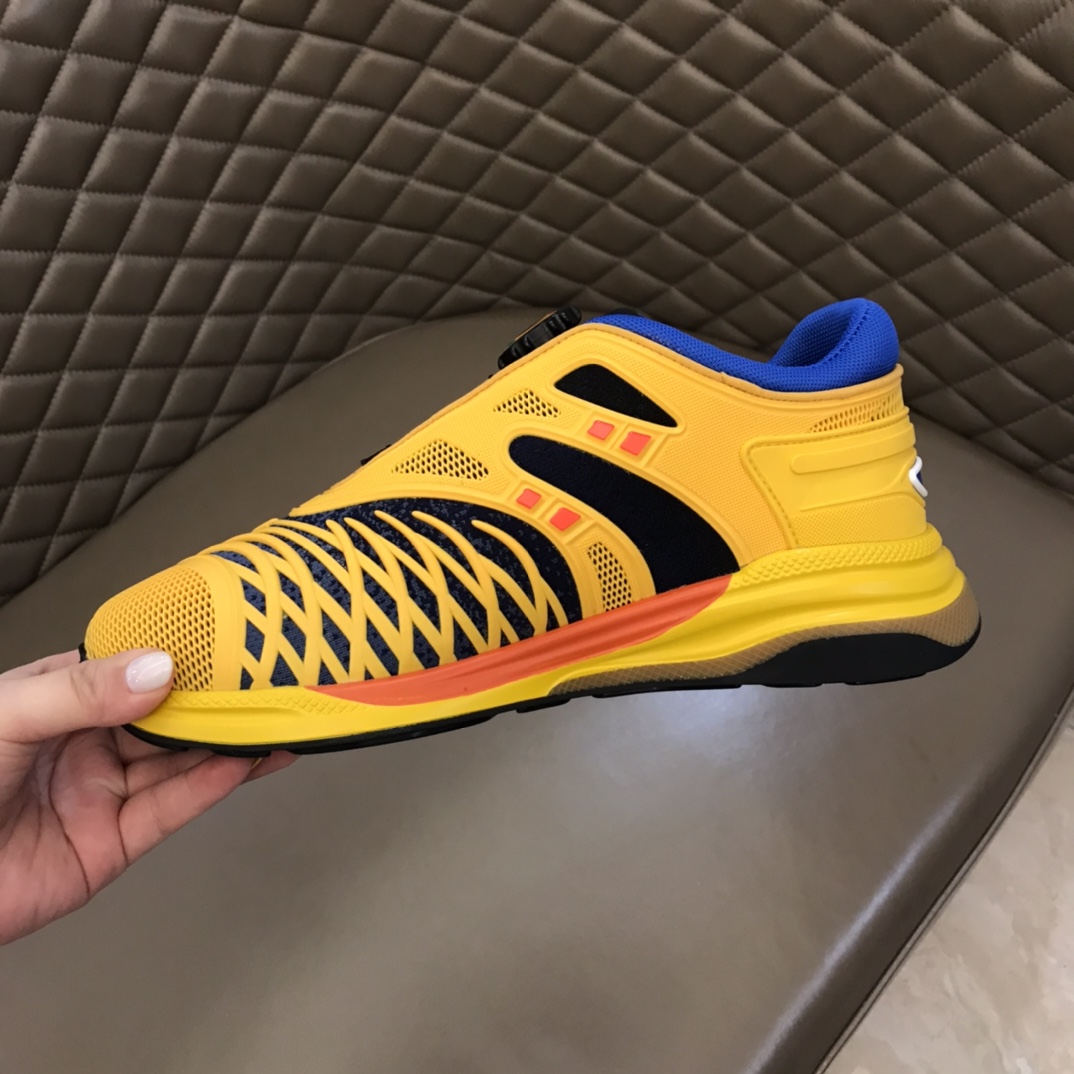 Gucci Sneaker Ultrapace in Yellow