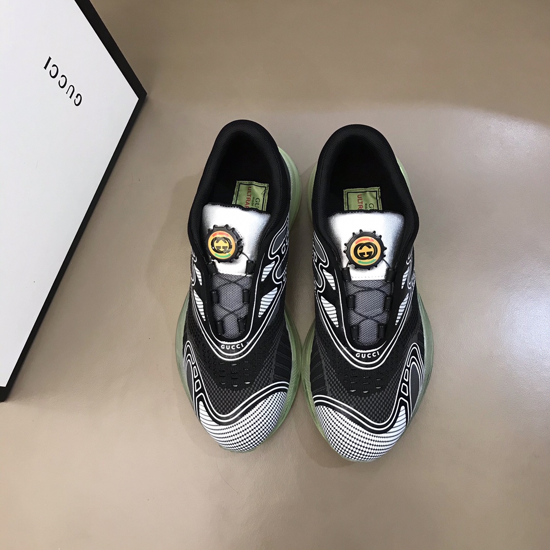Gucci Sneaker Ultrapace in Black With Green Sole