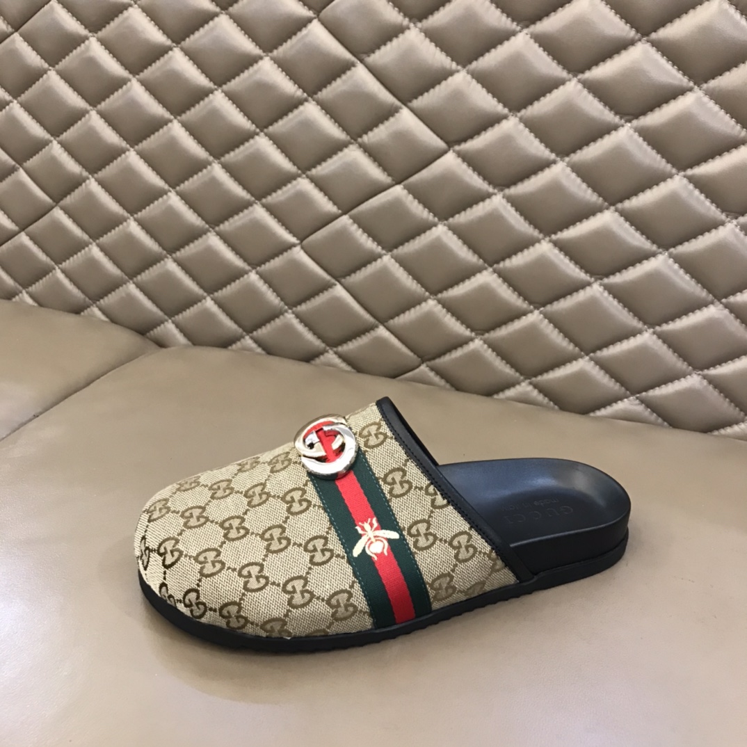 Gucci Sandal in Brown