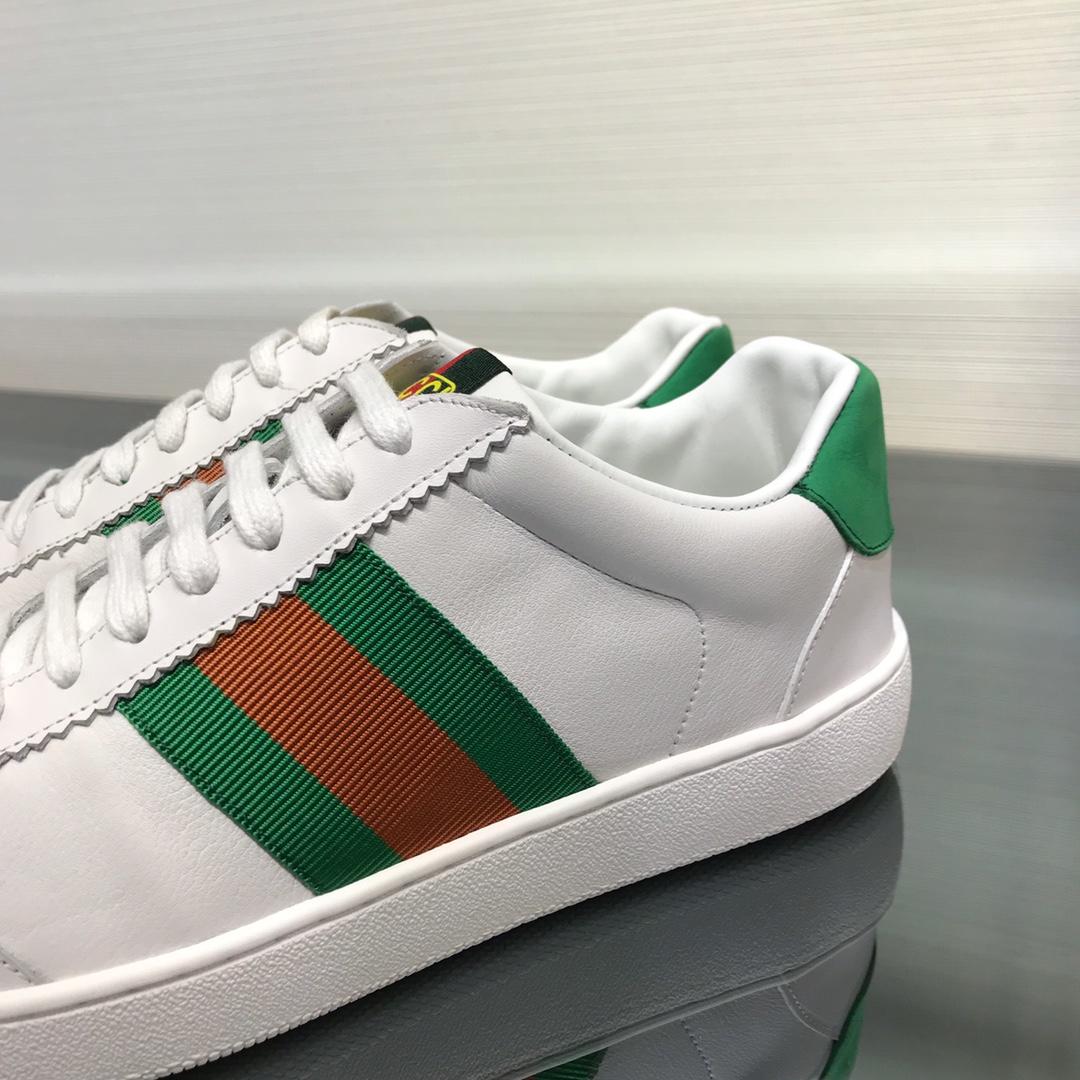 Gucci Low Top Sneaker  MS05042