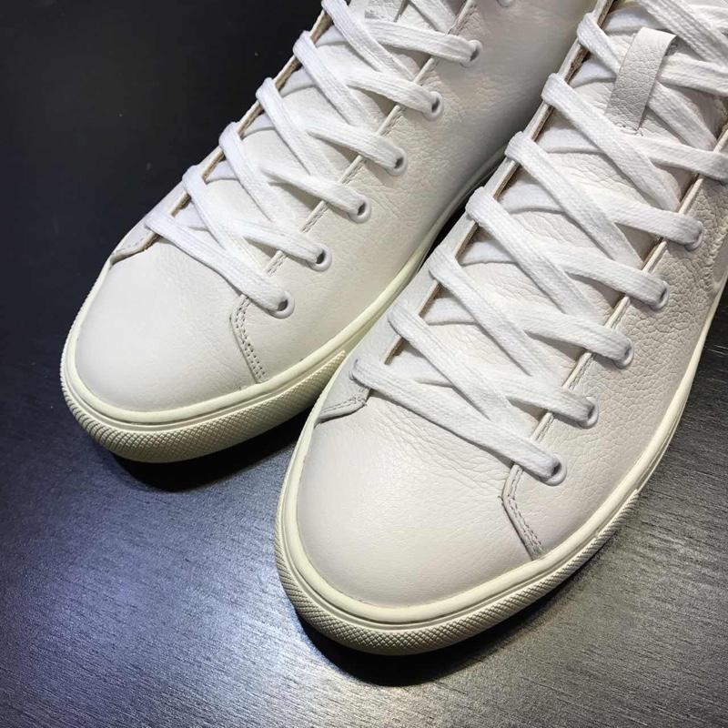 Gucci High Top High Quality Sneaker White and snake markings with white soles MS05020