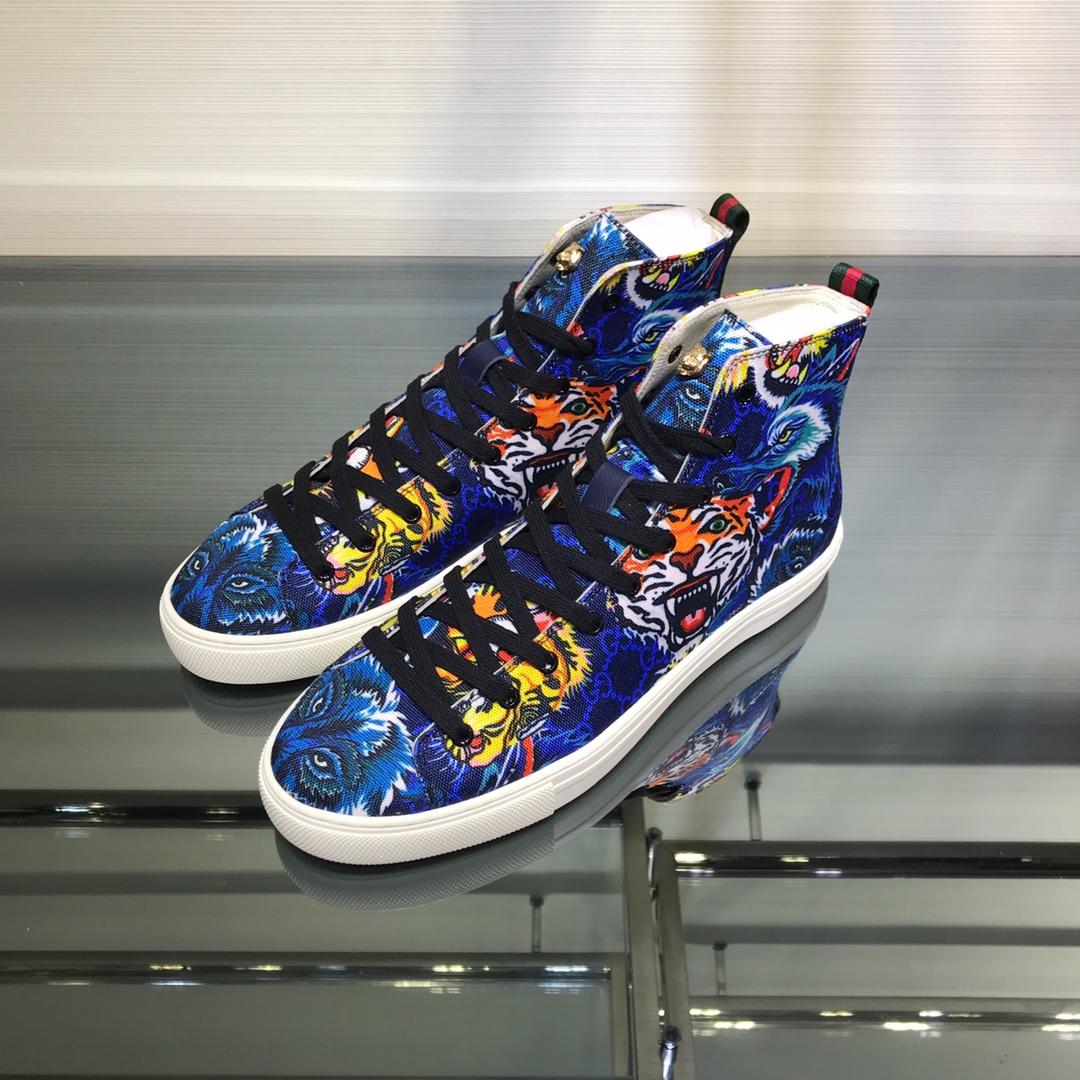 Gucci High Top High Quality Sneaker Blue and tiger print with white sole MS05006