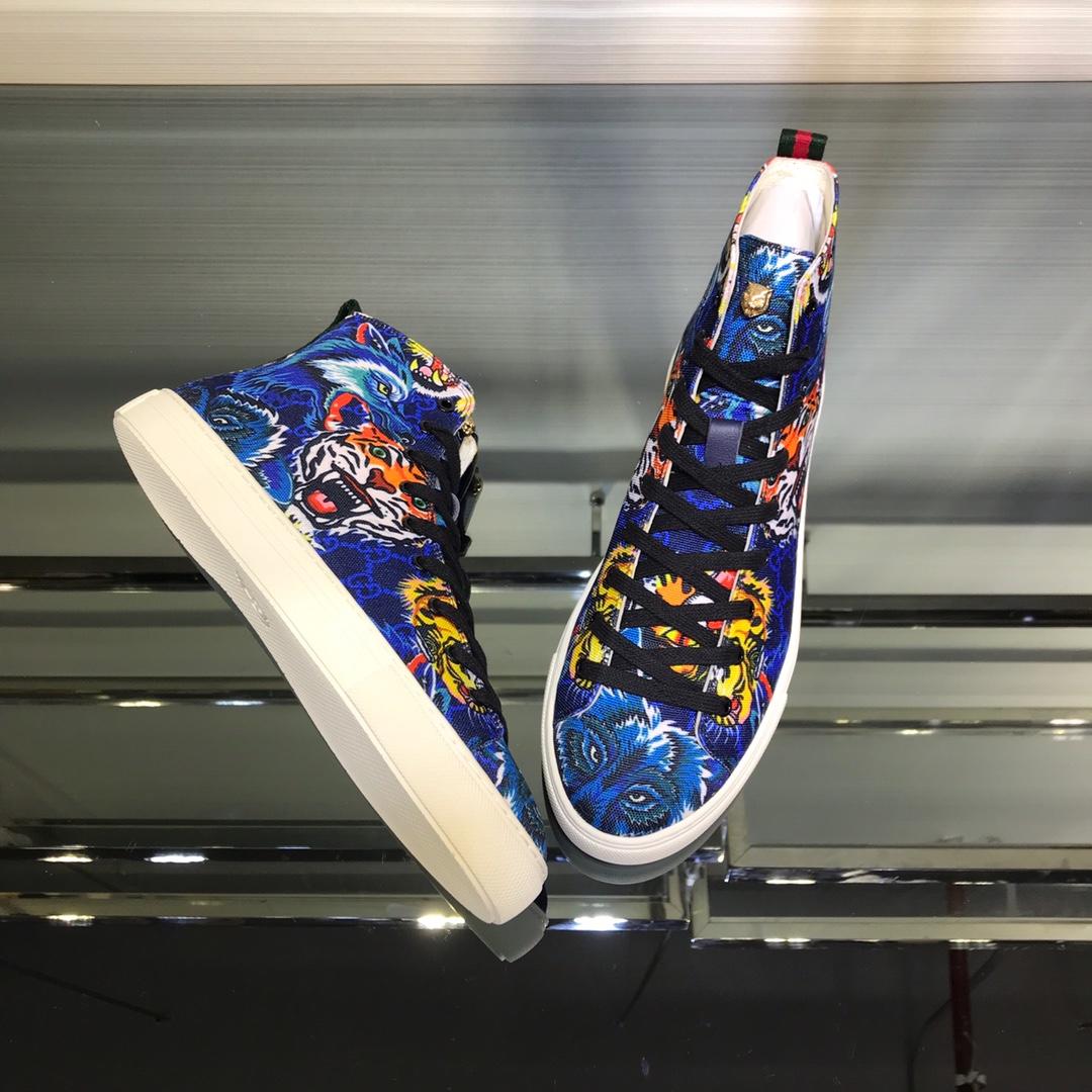 Gucci High Top High Quality Sneaker Blue and tiger print with white sole MS05006