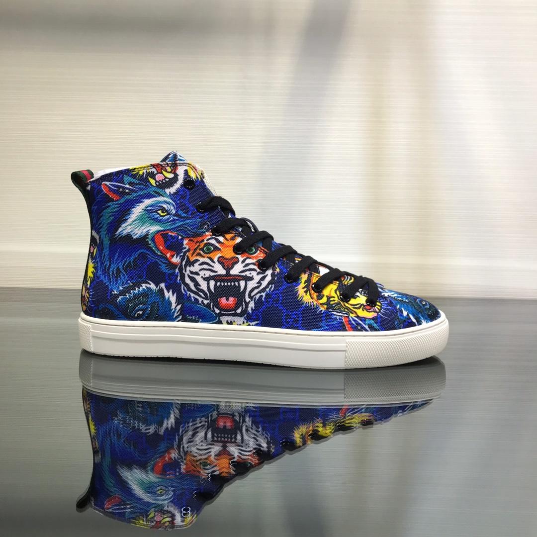 Gucci High Top High Quality Sneaker Blue and tiger print with white sole MS05006