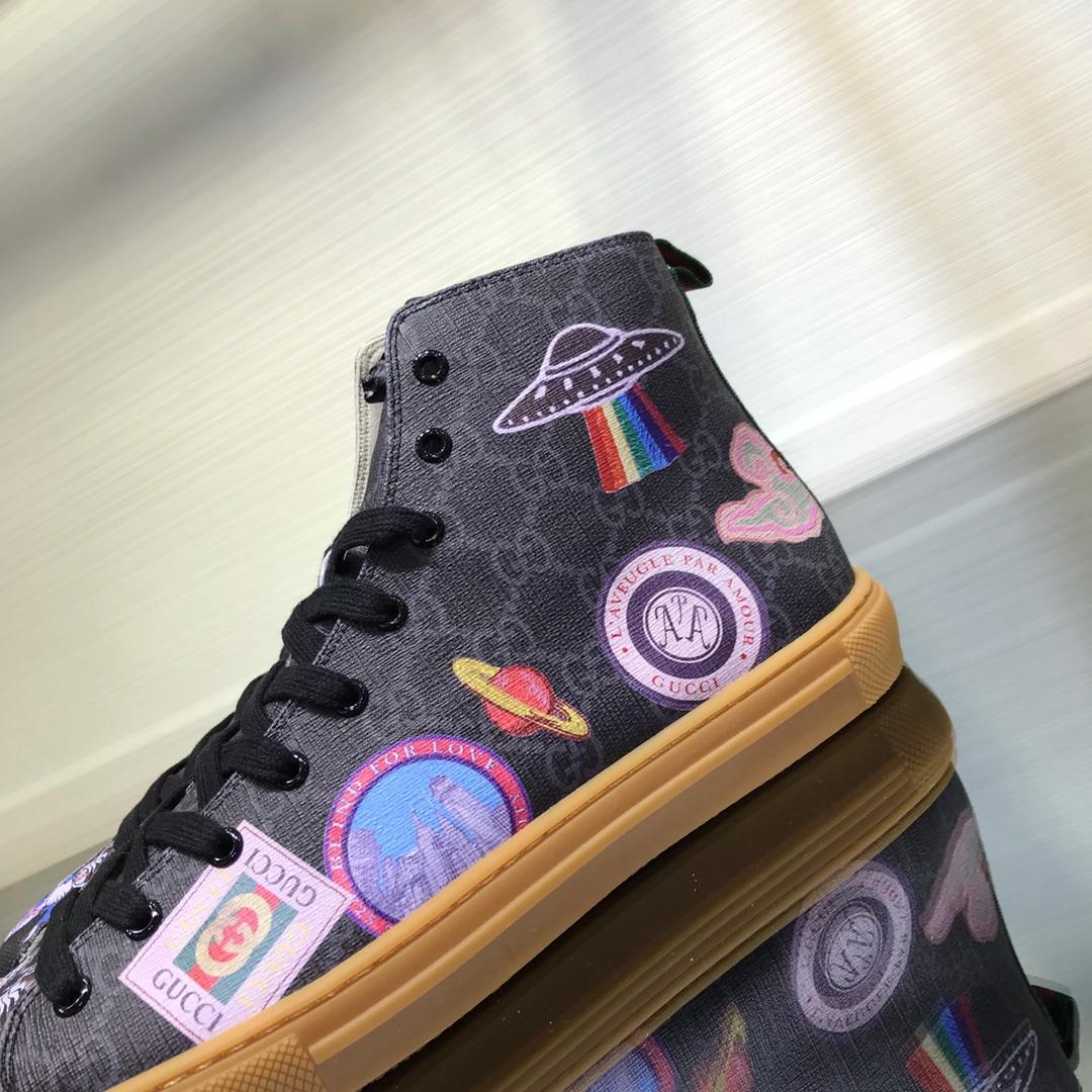 Gucci High Top High Quality Sneaker Black and cat print with brown sole MS05036