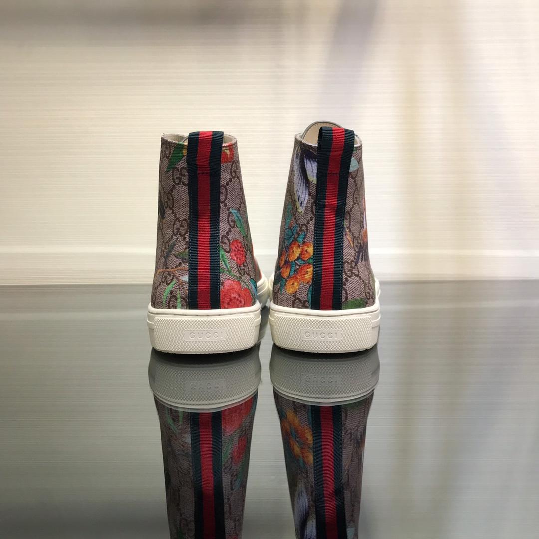 Gucci High Top High Quality Sneaker Beige and swallow print with white sole MS05037