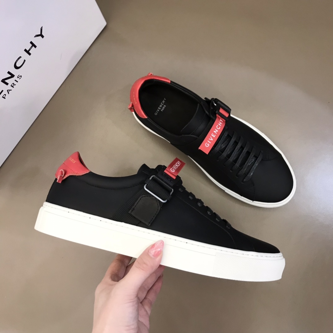 Givenchy Sneaker Urban Street in Black