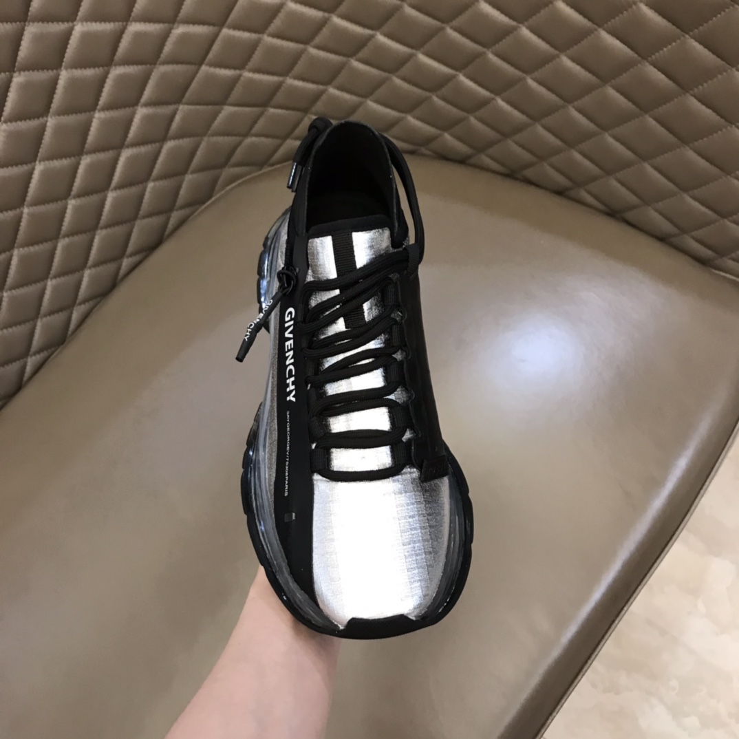 Givenchy Sneaker Spectre Low Runners with Zip