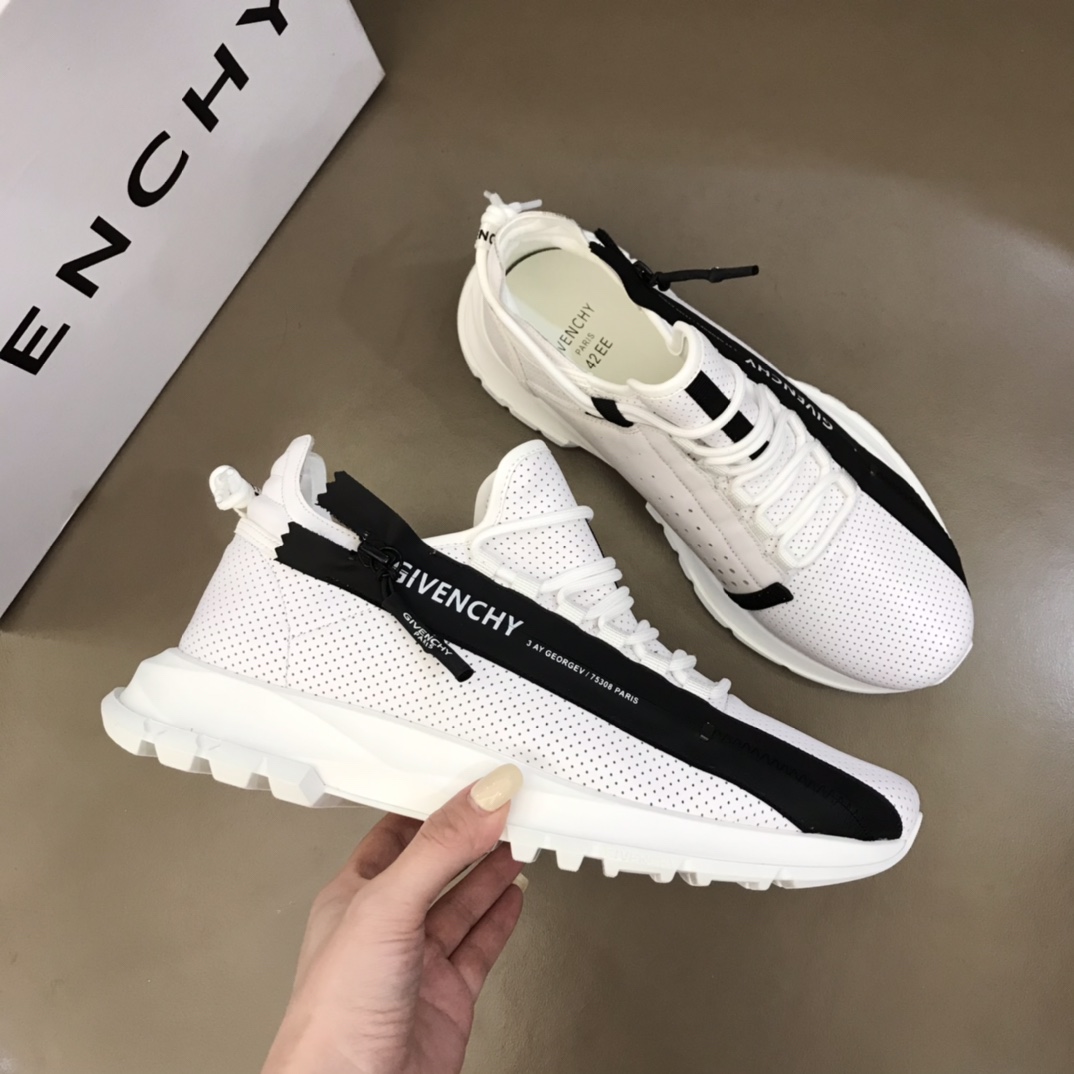 Givenchy Sneaker Spectre Low Runners with Zip