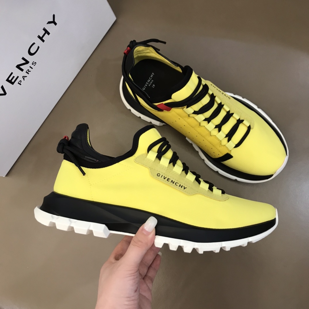 Givenchy Sneaker Spectre Low Runners 