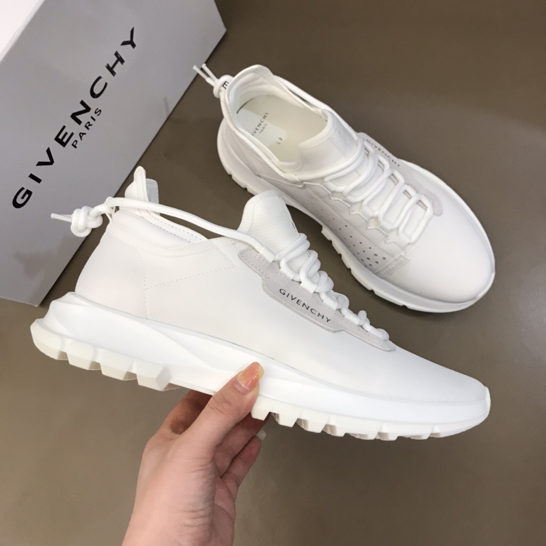 Givenchy Sneaker Spectre Low Runners 