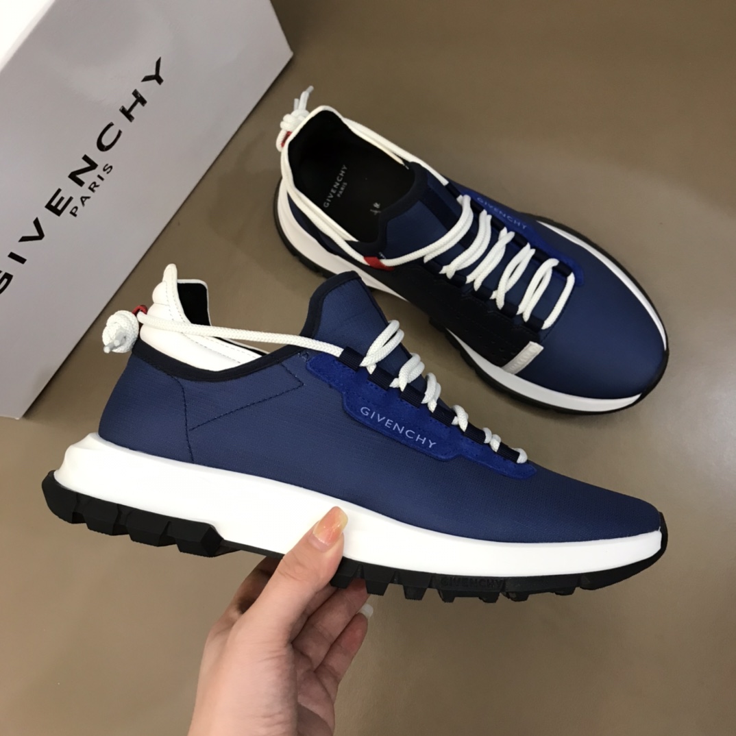 Givenchy Sneaker Spectre Low Runners 