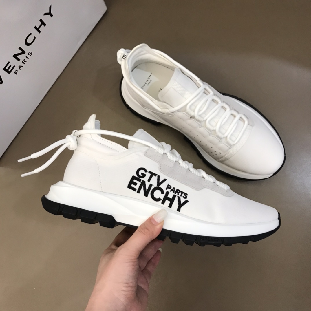 Givenchy Sneaker Spectre Low Runners 