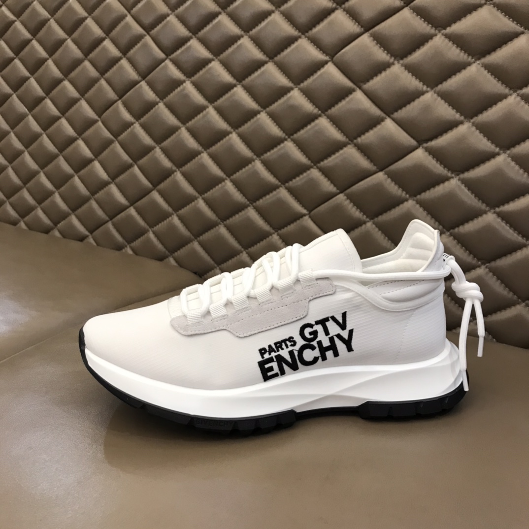 Givenchy Sneaker Spectre Low Runners 