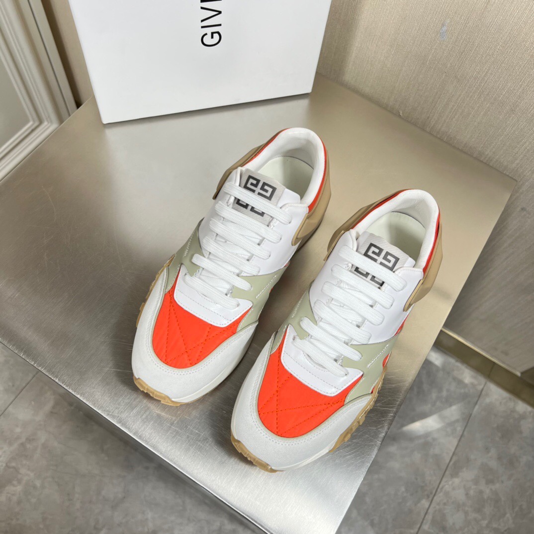 Givenchy Sneaker Spectre Low in White with Orange