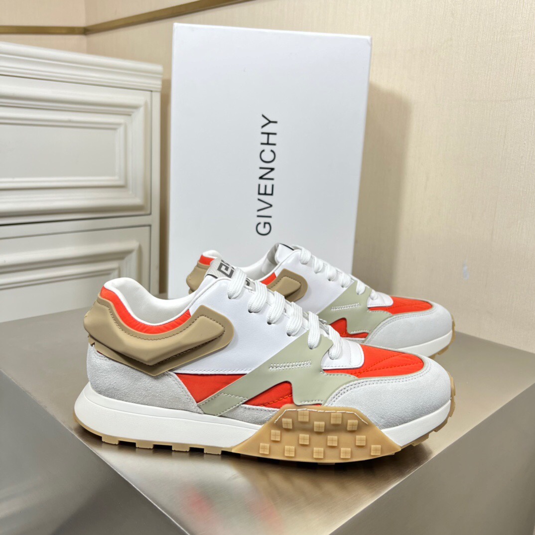 Givenchy Sneaker Spectre Low in White with Orange