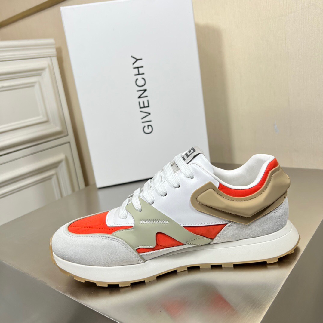 Givenchy Sneaker Spectre Low in White with Orange