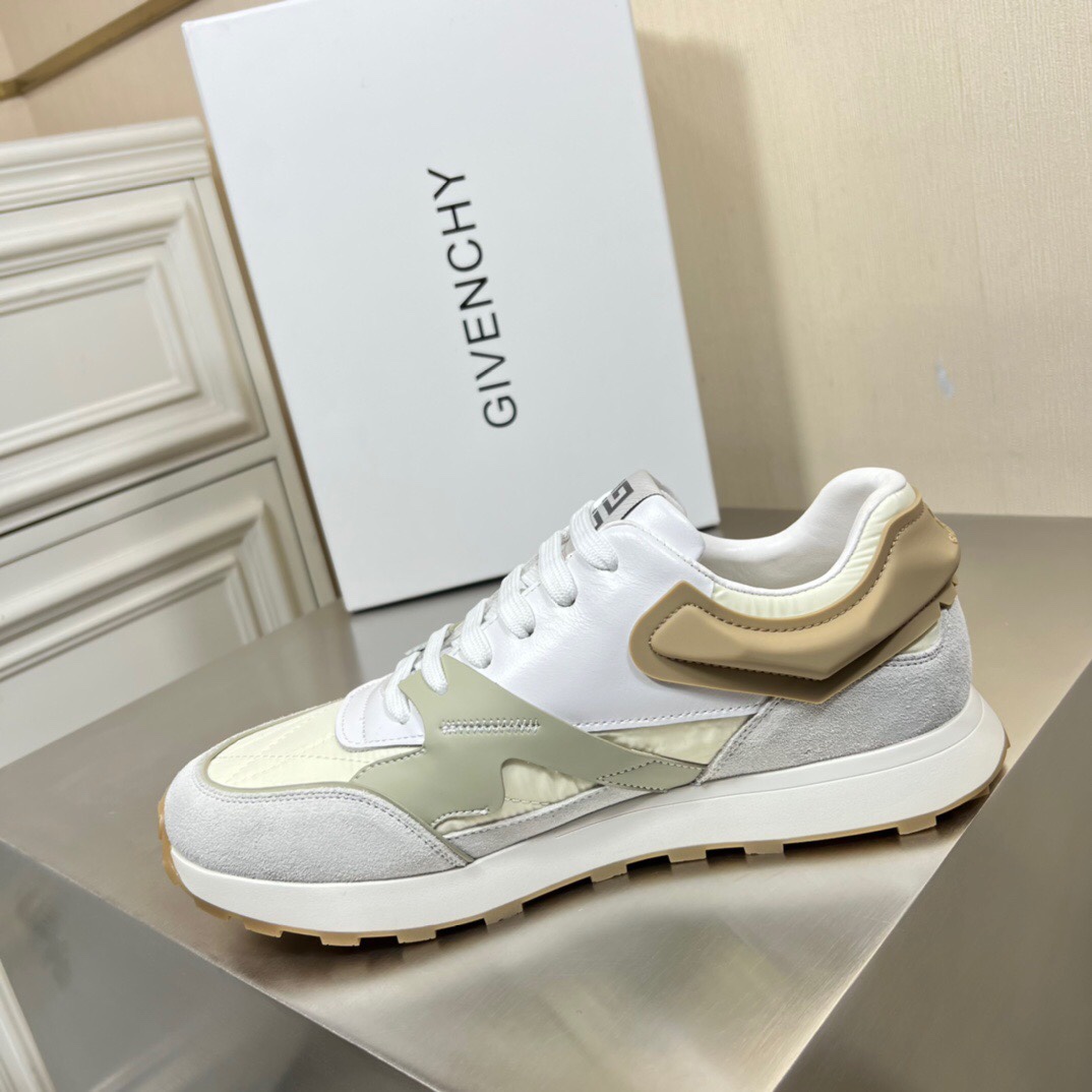 Givenchy Sneaker Spectre Low in White with Brown