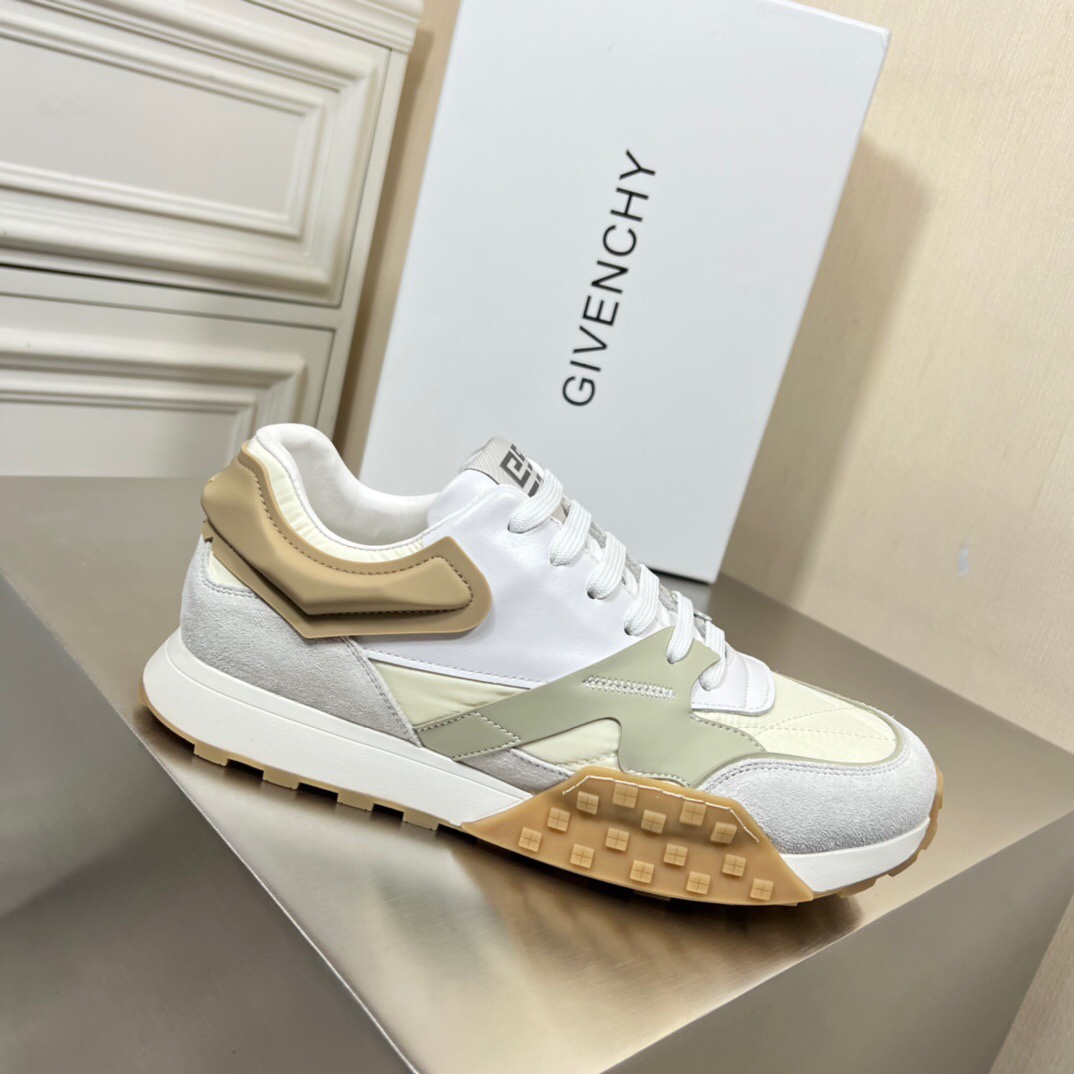 Givenchy Sneaker Spectre Low in White with Brown