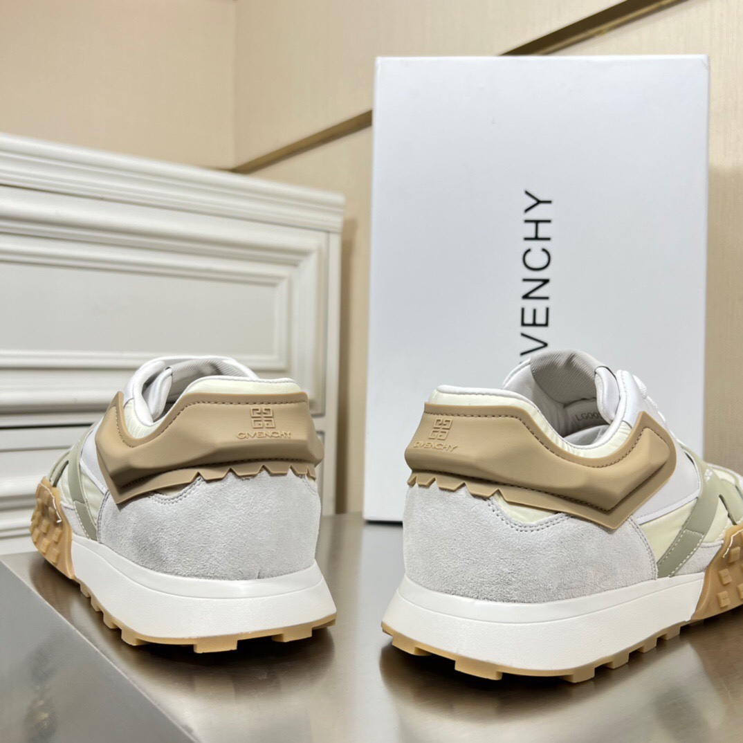 Givenchy Sneaker Spectre Low in White with Brown