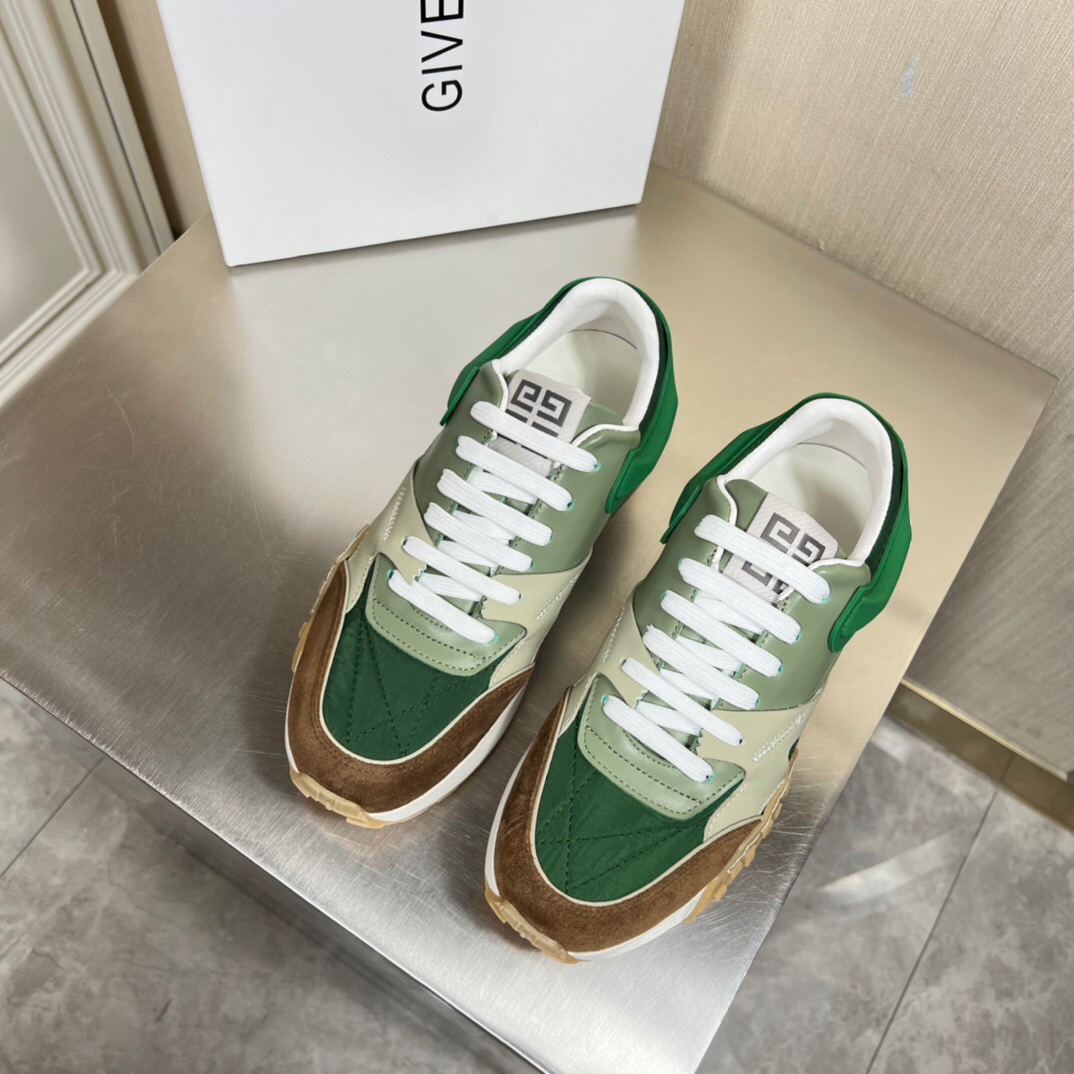 Givenchy Sneaker Spectre Low in Green with Brown