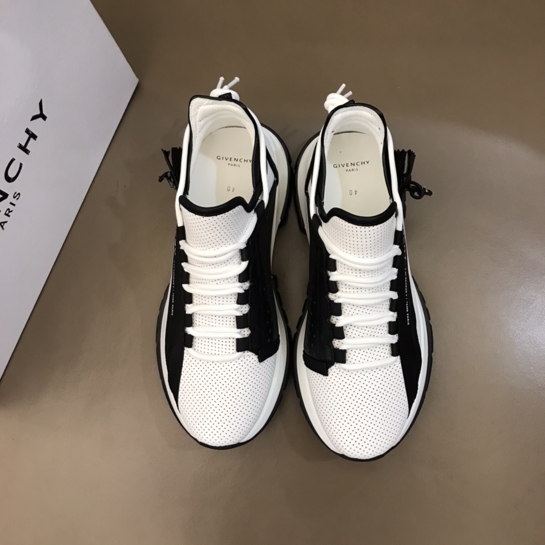 Givenchy Sneaker Spectre in White with Black