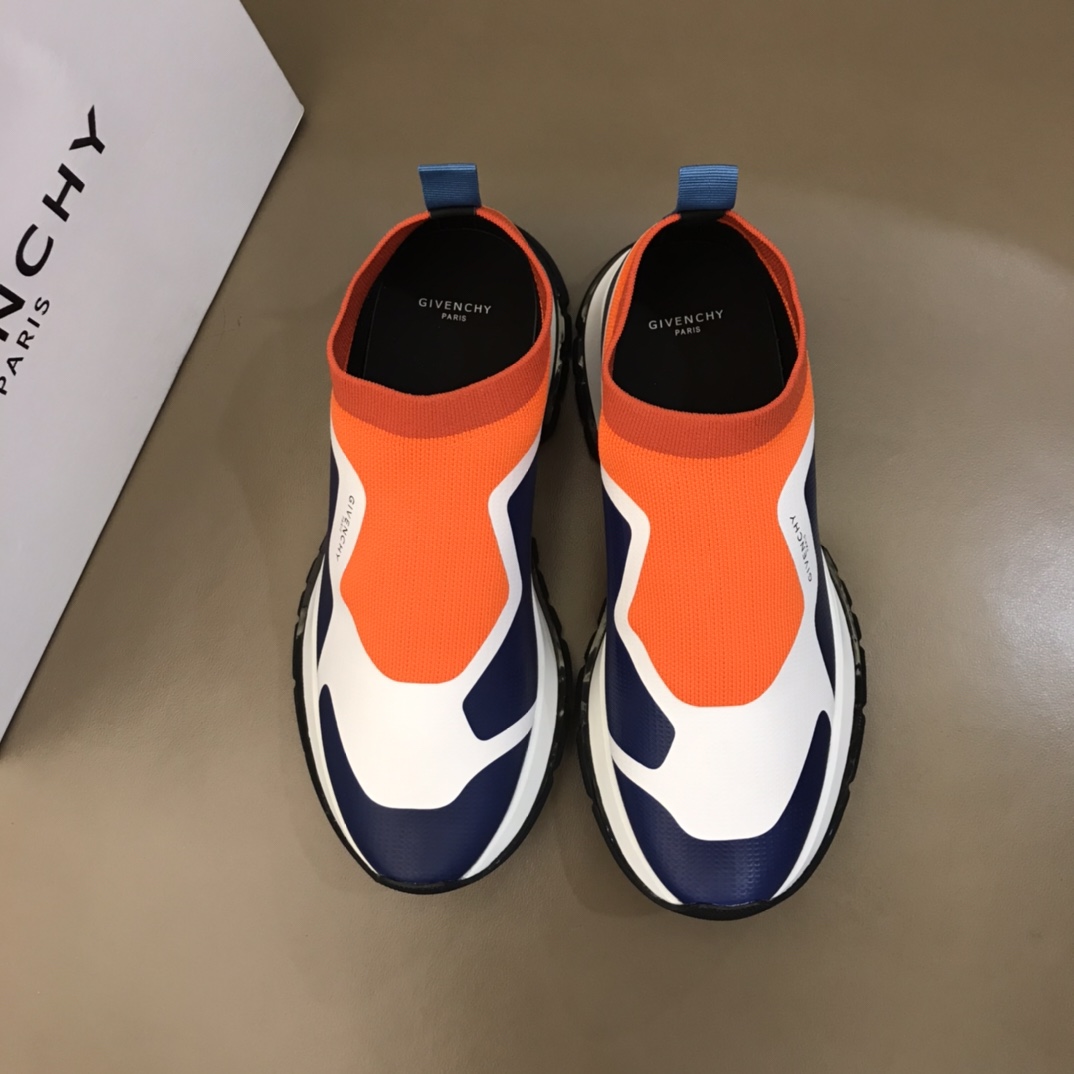 Givenchy Sneaker Spectre in Orange and Black