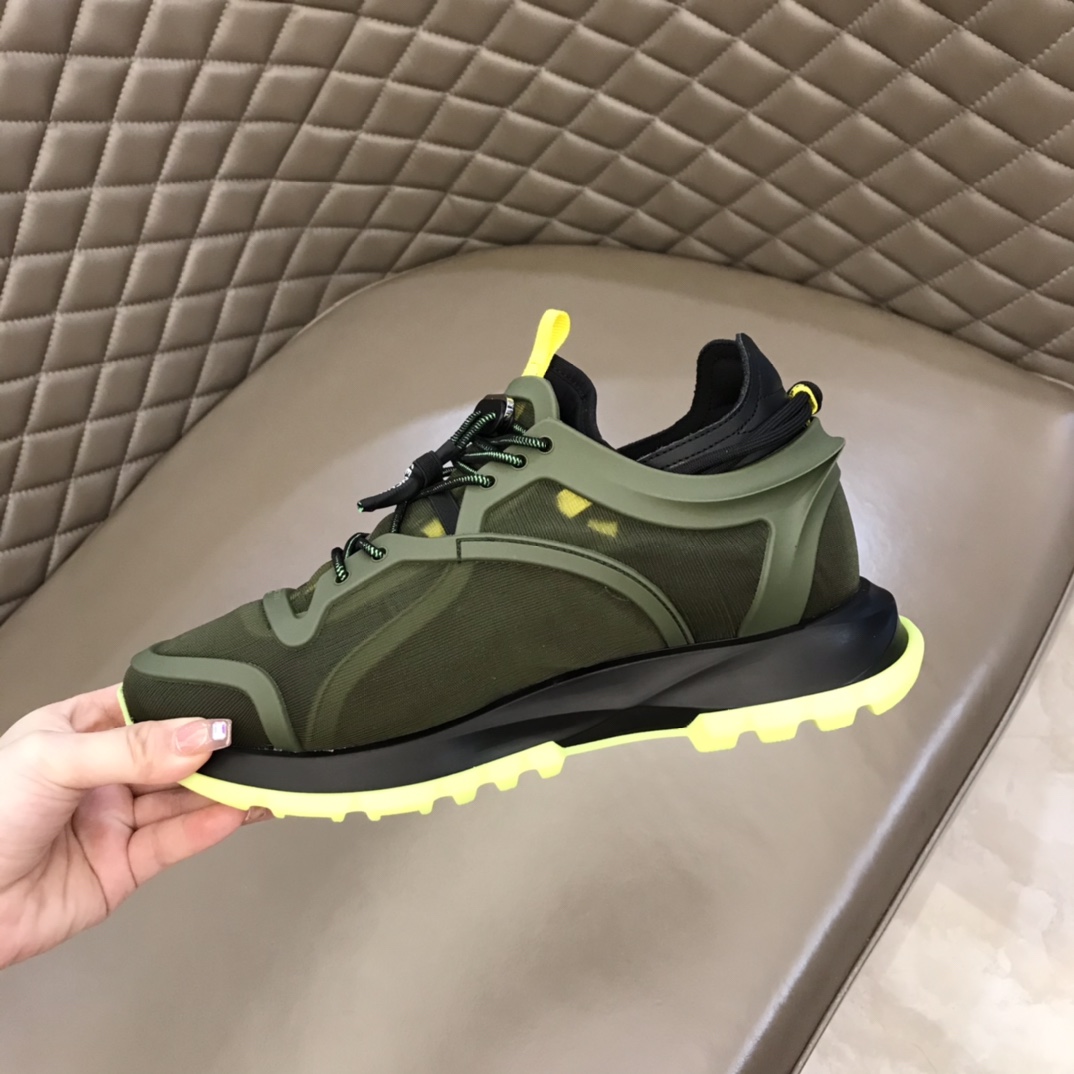 Givenchy Sneaker Spectre in Green