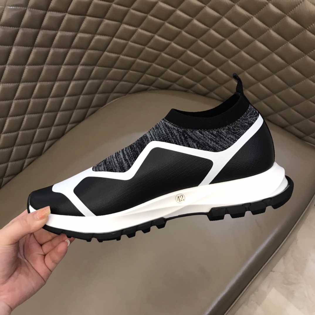 Givenchy Sneaker Spectre in Black and White