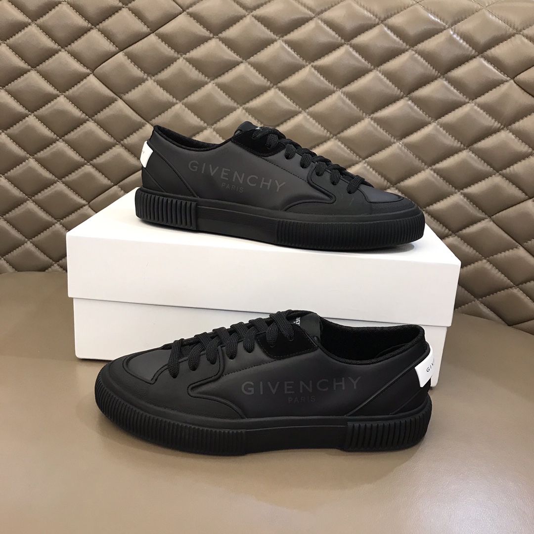 Givenchy Sneaker Spectre in Black