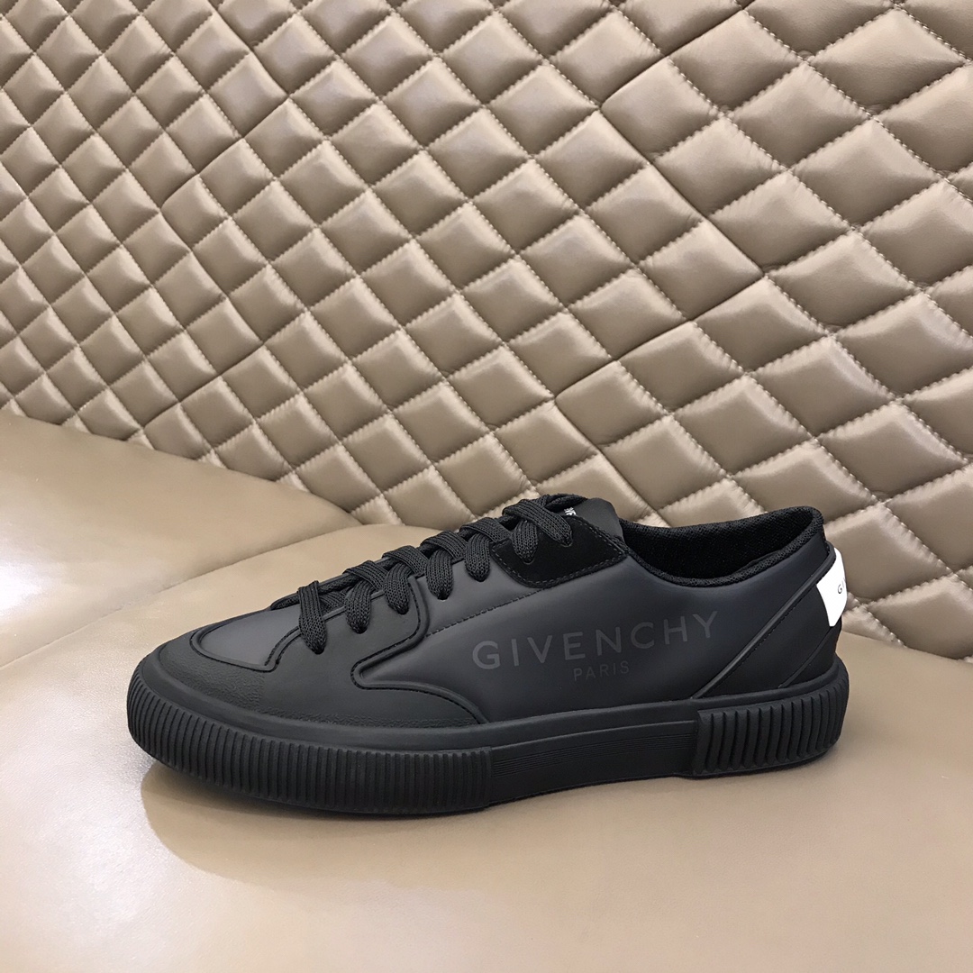 Givenchy Sneaker Spectre in Black